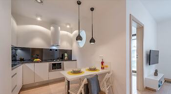 Otium Old Town Na Groblach Square