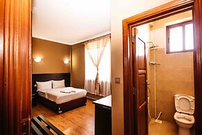 Panone Hotel King'Ori