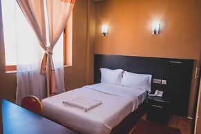 Panone Hotel King'Ori