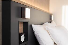 JR-East Hotel Mets Yokohama