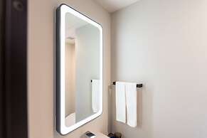 JR-East Hotel Mets Yokohama