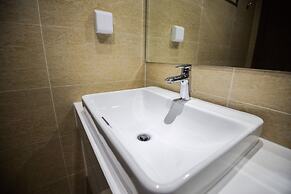 Homefromhome Metropolis Apartments