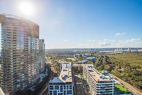 2bed1bath High-end APT at Olympic Parkviews+p
