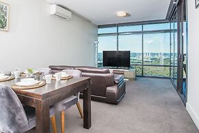 2bed1bath High-end APT at Olympic Parkviews+p
