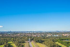 2bed1bath High-end APT at Olympic Parkviews+p