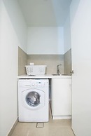 2bed1bath High-end APT at Olympic Parkviews+p