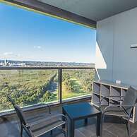 2bed1bath High-end APT at Olympic Parkviews+p