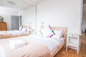 Simple Comfort! 2bed1bath Unit in Meadowbank