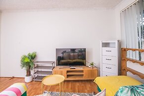 Simple Comfort! 2bed1bath Unit in Meadowbank