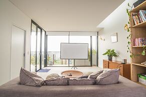 Inner City Penthouse With Private Rooftop