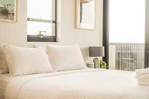 Inner City Penthouse With Private Rooftop