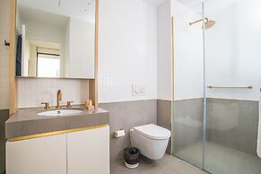 Inner City Penthouse With Private Rooftop