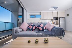 Lively 2bed1bath Mascot APT