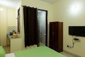 Eat Sleep Wander Studio Apartments