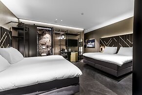 Le Petit Marin Boutique Hotel