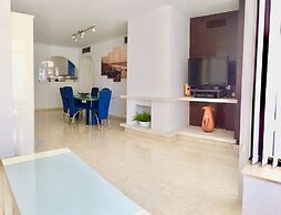 Playamar - Exclusive Beach Apartment With Pool, Tennis and Wifi