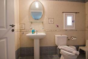 Nikos Sea view apts Milos