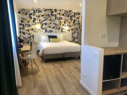Mayrena Hotel