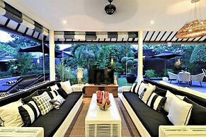 Villa Bloom 4 Bedroom