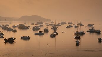 Arch39 Phuket Beach Front