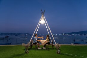 Arch39 Phuket Beach Front