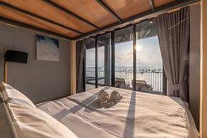 Arch39 Phuket Beach Front