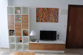 Charming Apartment Close to the Beach