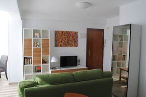 Charming Apartment Close to the Beach