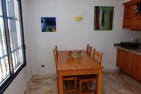 Little House With Pool,sea-and Mountainview and big Sunterrace for 4 P