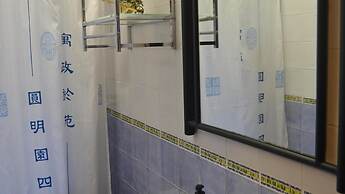 Serene Retreat in Lake Vinuela With Breathtaking Views