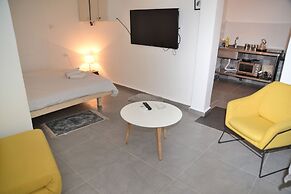 Stylish apt next to bograshov