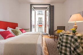 Plaza Santa Ana Apartment