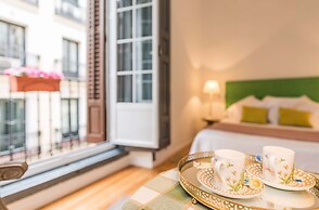 Plaza Santa Ana Apartment