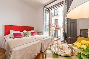 Plaza Santa Ana Apartment