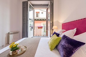 Plaza Santa Ana Apartment