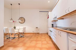 Plaza Santa Ana Apartment