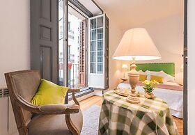 Plaza Santa Ana Apartment