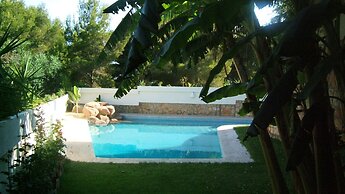 Luxury Villa in Residential Area of Benidorm