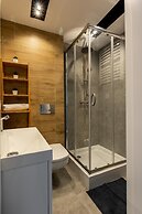 Warsaw Concierge Silver Apartment