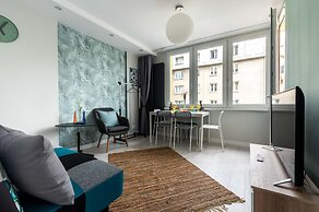 Warsaw Concierge Silver Apartment