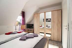 Klaus-Störtebeker-Weg 8