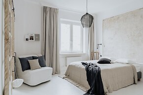 Warsaw Concierge Unique Design Studio