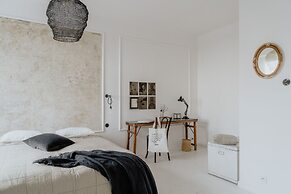 Warsaw Concierge Unique Design Studio