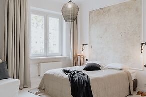 Warsaw Concierge Unique Design Studio