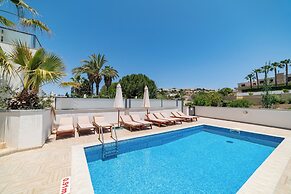 B Holiday Villas Mellieha