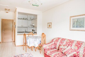 Beautiful Touristic Apartment in Front of the Beach Samil 55 2nd Floor