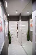 Warsaw Concierge Modern Studio