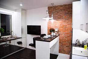 Warsaw Concierge Modern Studio