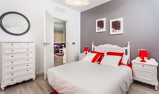 Mafloras Luxury Beach Apartment