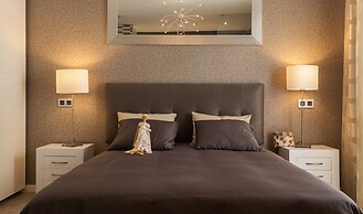 Mafloras Luxury Beach Apartment